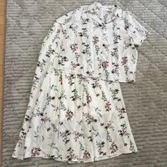 花柄 半袖シャツとマキシスカート セットアップ