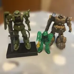ガンダム　ザク、ドムフィギュアのサムネイル