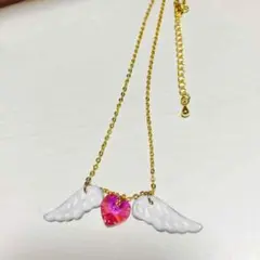 ハートの天使のネックレス