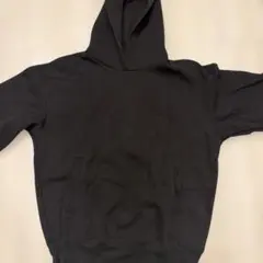 ユニクロC 黒パーカー