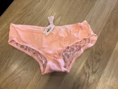 ヴィクトリアシークレット　レースショーツのサムネイル