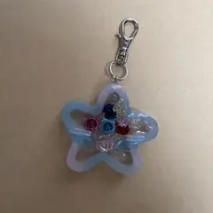 星型レジンチャーム 花のビーズ付き