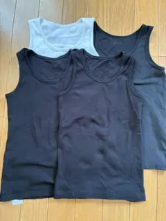 UNIQLOタンクトップ 110サイズ 4枚セット(1枚はエアリズムです。)