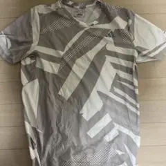adidas グレー幾何学模様 Tシャツ M