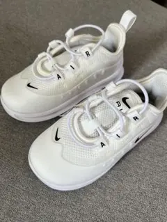 Nike ホワイトスニーカー US 6C