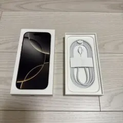 iPhone16pro 空箱　ケーブル