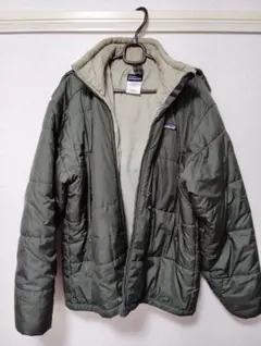 2025年最新】パタゴニア パフジャケット カーキの人気アイテム - メルカリ