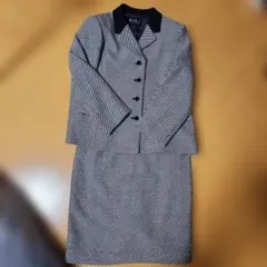 BIKI 白黒ストライプ スカートセットアップ　レディース　サイズ42