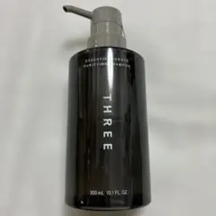THREE エッセンシャルセンツピュリファイングシャンプー 300ml