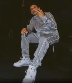 Item thumbnail for item 4d0e22b1-a6b3-44a7-a60f-ba4471e15d18