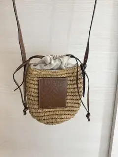 LOEWE キャンバスレザー 巾着トートバッグ ロゴ総柄 スペイン製 - メルカリ