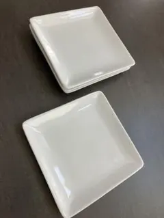 超美品‼️Villeroy & Boch ホワイト 4枚角皿 - メルカリ
