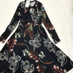 【新品】ZARA花柄ニット素材ボータイワンピースサイズM