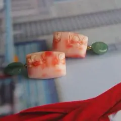 天然珊瑚　1点物　大ぶりピアス　コーラルピンク手彫　天然石　レトロ　ヴィンテージ