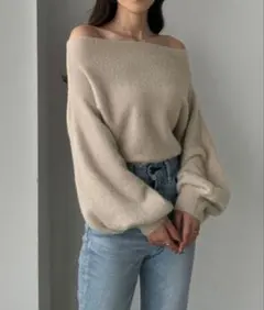 Louere オフショルシャギーニット　ピンクベージュ　M