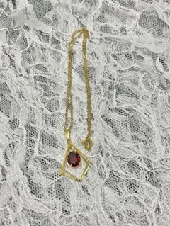 ゴールド 幾何学的デザイン ネックレス