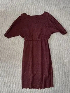 お呼ばれ　ドレス　ワンピ　ボルドー　レース　タイト　長袖