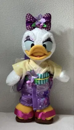 【新品タグ付き】ディズニー　夏祭り　浴衣デイジーぬいぐるみバッジ　ぬいば
