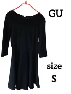 【美品】GUきれいめワンピース黒　S