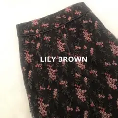 LILY BROWN エンブロイダリーラインタイトスカートのサムネイル