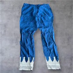 青色　コットンパンツ　刺繍入り裾　ズボン　ブルー　ホワイト