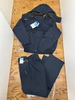 新品シンサレート防寒着上下セット　M