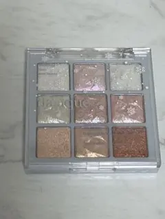 デイジーク　ホリデースノウボール　アイシャドウ　25