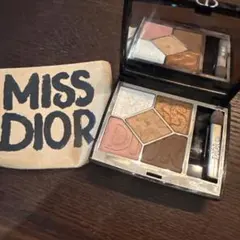 使用1度のみ　ディオールショウ サンククルール664 ワイルドベージュ