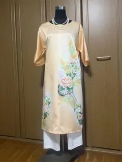 着物リメイクでワンピースです。