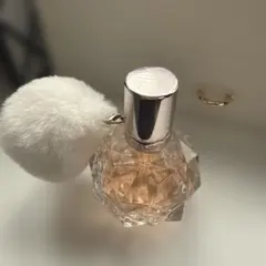 Ariana Grande 香水 30mlのサムネイル