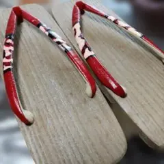 赤黒花柄 鼻緒レディース下駄