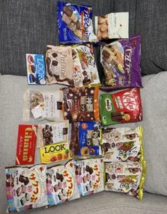 お菓子詰め合わせ　チョコレート　クッキーのサムネイル