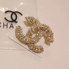 CHANEL　CC　ロゴブローチ　ヴィンテージ　ノベルティ　ゴールド　パール