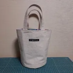 Item thumbnail for item 179d6fd9-f957-41fd-ba90-ea45709cc0f9