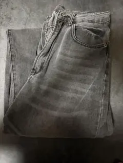 グレー デニムパンツ ジーンズ