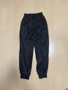 ZARA ヒョウ柄パンツ
