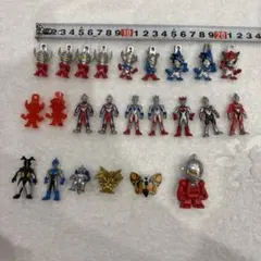 ウルトラマン 特撮 怪獣 フィギュア バスボム まとめ売り　24個