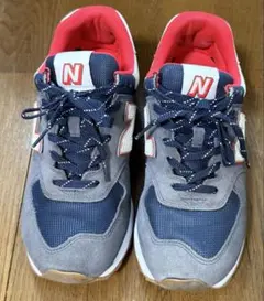 New Balance スニーカーのサムネイル