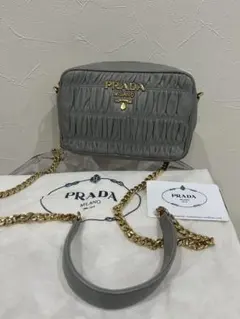 PRADA ギャザー入りショルダーバッグ グレー
