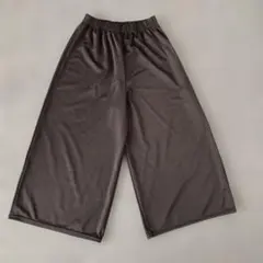 黒パンツ　Mサイズ