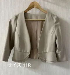 【美品】L ノーカラージャケット　ベージュ　結婚式　ドレス　ショート丈