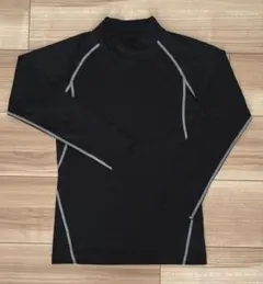 美品☆トップバリュ☆140☆スポーツアンダーウェア ハイネック長袖☆黒