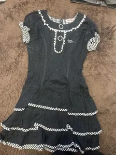 メゾピアノ黒のフリル付き半袖ワンピース 130cm