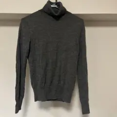ウール タートルネック セーター グレー　ユニクロ