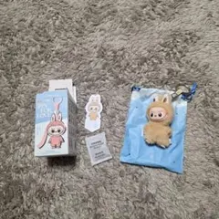 【S】PIN FOR LOVE ラブブ イニシャル ぬいぐるみ ペンダント