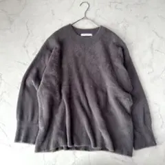 ショコラフィネローブ ジャギークルーネックニットプルオーバー フェザーヤーン F