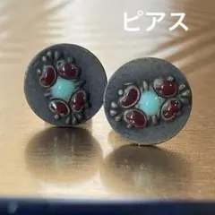 アンティーク風ピアス　渋いゴールド　ブルー＆レッド　ヴィンテージデザイン