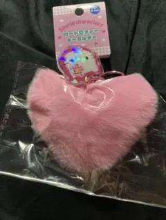 キティ ハート型ファーキーホルダー