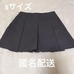 ローウエストプリーツミニスカート　GU