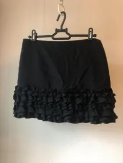 ジルスチュアート　裾フリル　スカート　黒